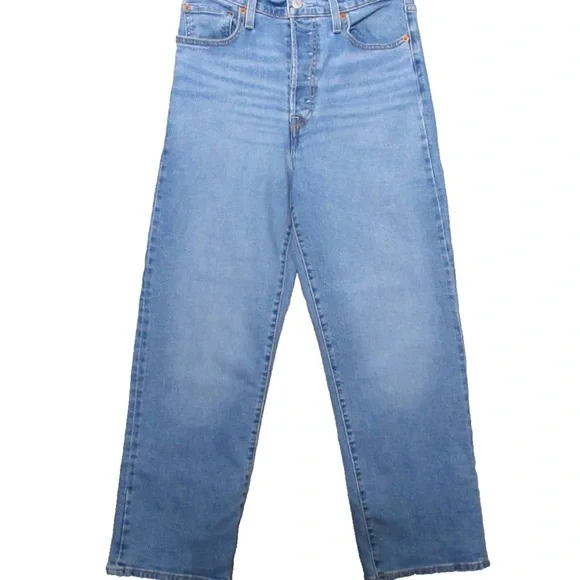 Levi's Women's Classic Blue Cropped Jeans - Picture 6 of 7